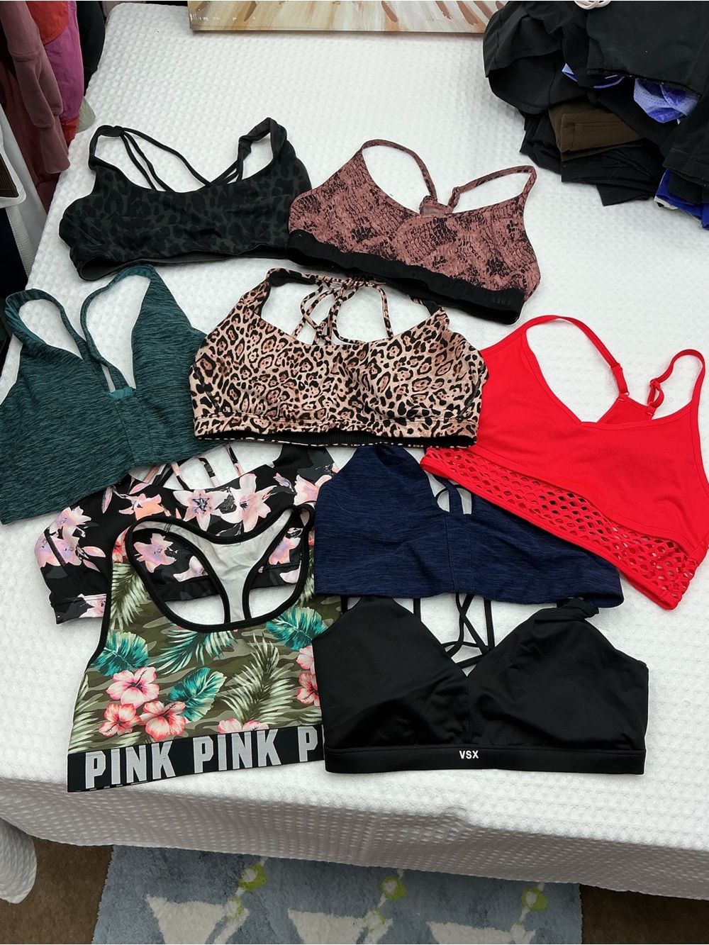 VSX sports bra lot of 9 size tag missing all have same measurements size L